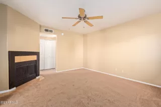 Photo #6: 6320747 Listing 