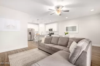 Photo #3: 6321679 Listing 