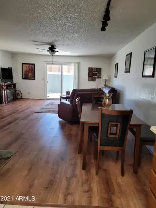 Photo #5: 6321689 Listing