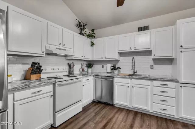 MLS: 6321705 Condo For Sale