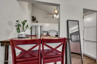 Photo #6: 6321705 Listing