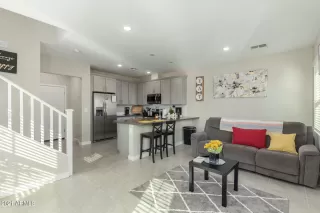 Photo #6: 6322213 Listing