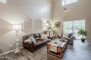 Photo #5: 6322462 Listing