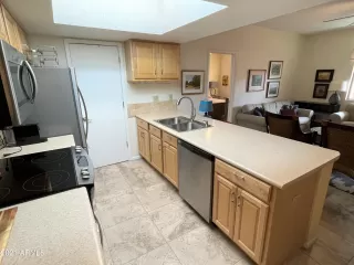 Photo #5: 6322533 Listing