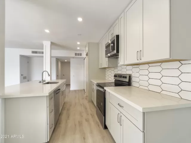 MLS: 6322666 Condo For Sale