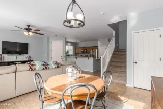 Photo #5: 6322718 Listing