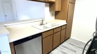 Photo #4: 6323040 Listing