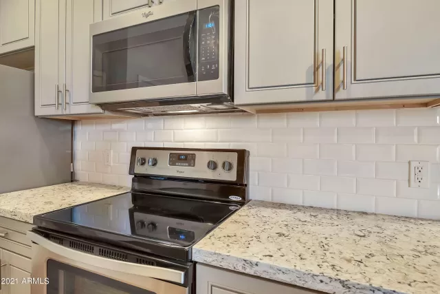 MLS: 6323206 Condo For Sale