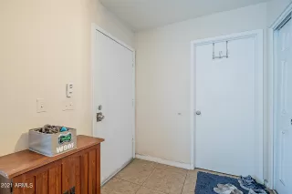 Photo #6: 6323318 Listing