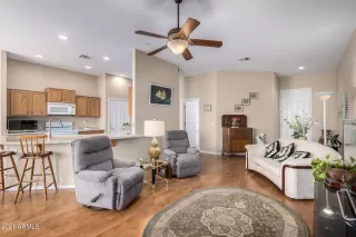 Photo #1: 6323338 Listing