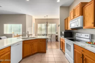 Photo #2: 6323338 Listing