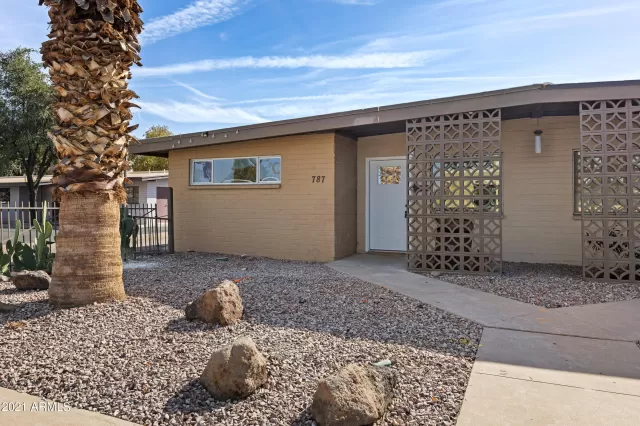 MLS: 6323504 Condo For Sale