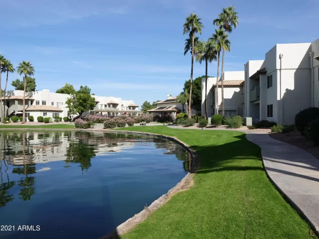 MLS: 6323599 Condo For Sale