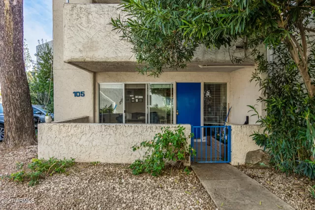 MLS: 6323772 Condo For Sale