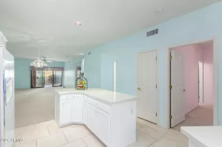 Photo #3: 6323885 Listing 