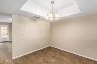 Photo #5: 6323929 Listing 