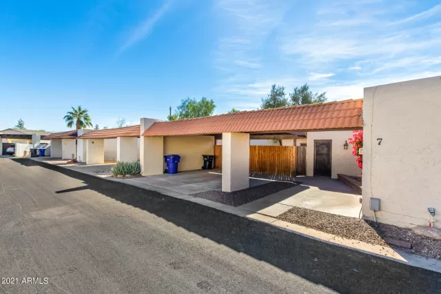 MLS: 6324136 Condo For Sale