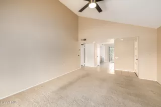 Photo #6: 6324301 Listing