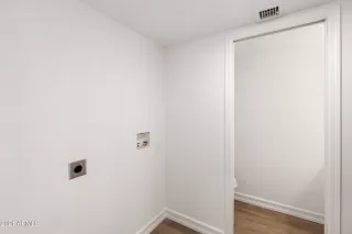 Photo #3: 6324910 Listing 