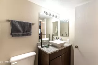 Photo #5: 6324919 Listing