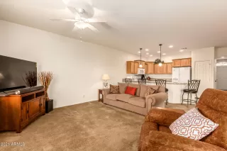 Photo #5: 6325094 Listing