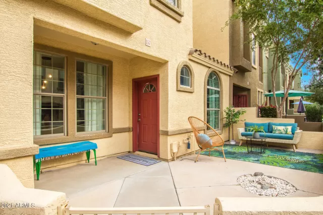 MLS: 6325436 Condo For Sale