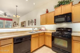 Photo #6: 6325584 Listing