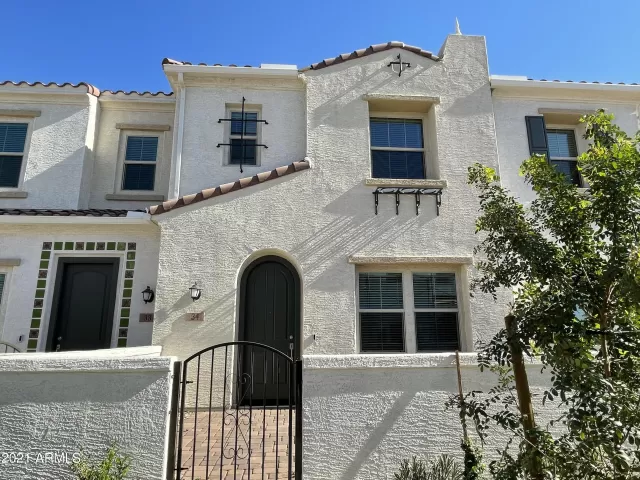 MLS: 6325662 Condo For Sale