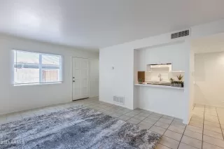 Photo #3: 6325783 Listing