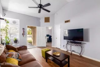 Photo #2: 6325801 Listing