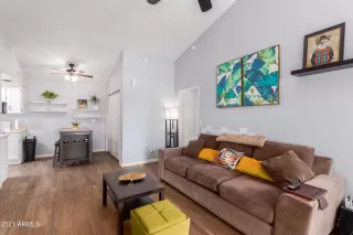 Photo #3: 6325801 Listing