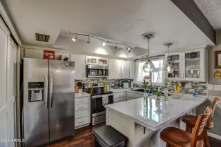 Photo #6: 6325994 Listing