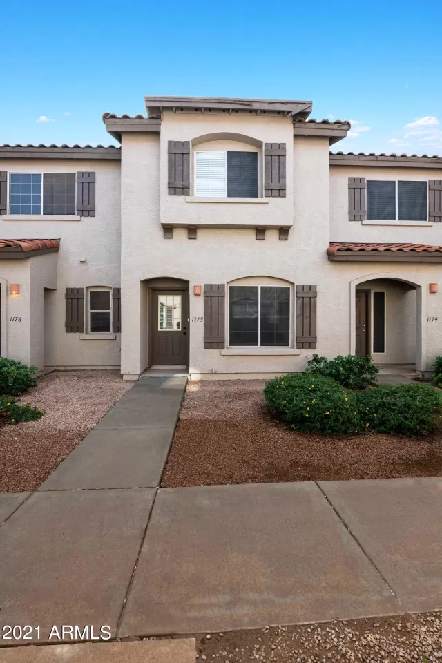 MLS: 6326591 Condo For Sale