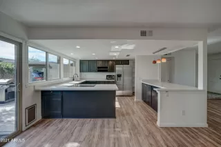 Photo #6: 6326901 Listing 