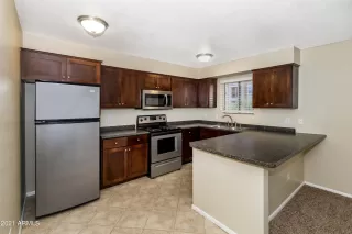 Photo #5: 6327076 Listing 