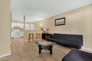 Photo #6: 6327133 Listing