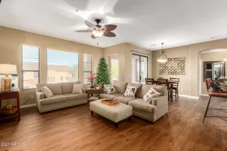 Photo #3: 6327169 Listing