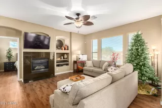 Photo #5: 6327169 Listing