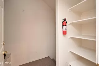 Photo #5: 6327287 Listing