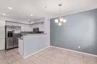 Photo #5: 6327452 Listing