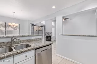 Photo #6: 6327452 Listing