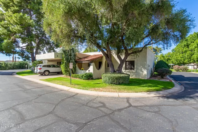 MLS: 6327516 Condo For Sale