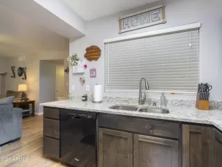 Photo #4: 6327604 Listing