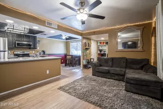 Photo #2: 6327838 Listing