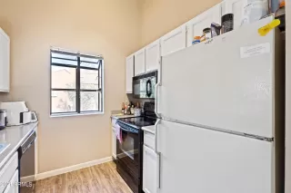 Photo #5: 6328064 Listing