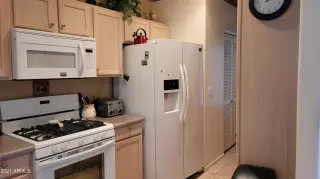 Photo #3: 6328148 Listing