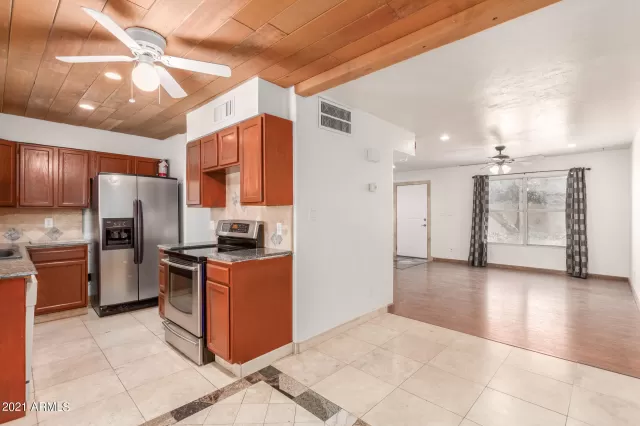 MLS: 6328381 Condo For Sale