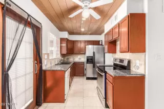 Photo #6: 6328381 Listing 