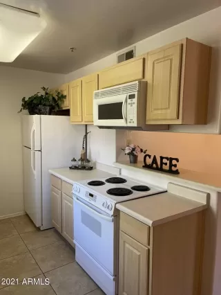 Photo #2: 6328485 Listing