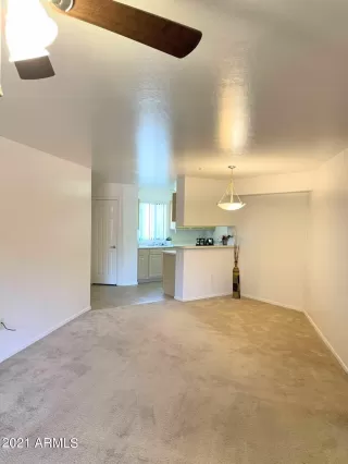 Photo #5: 6328485 Listing